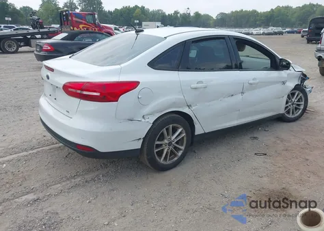 2017 Ford Focus Se z USA, uszkodzony, nr VIN 1FADP3F26HL319104